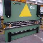 Prensa plegadora Warcom Futura 3000×100 ton