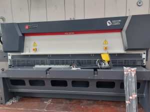 Cesoia Idraulica mod. AS 3010 – 3040×10 مم