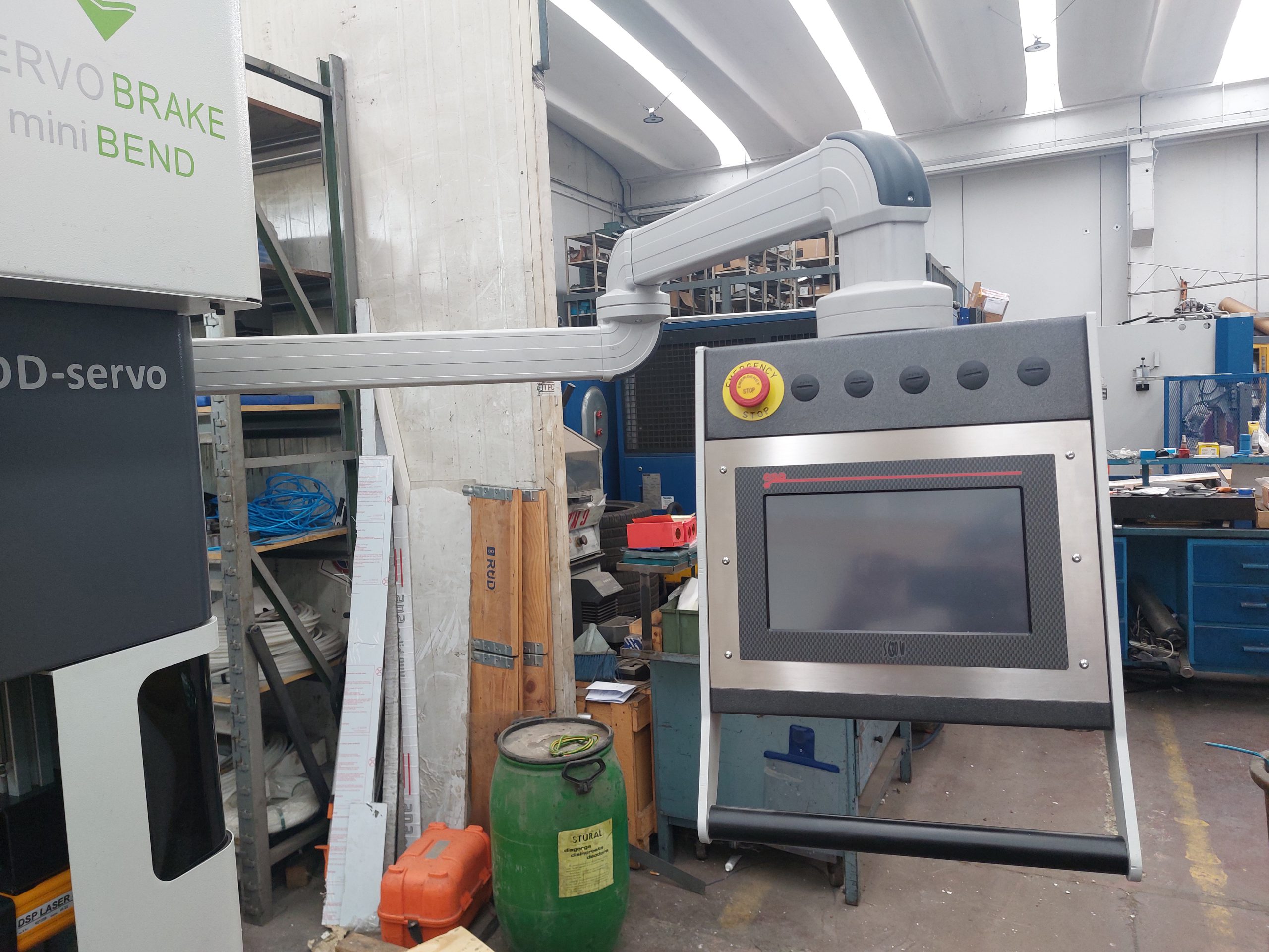 Piegatrice elettrica Mod. DDS 2090 – 900×20 ton