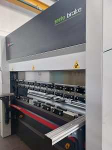 Piegatrice elettrica Servo DD-M 2000×50 Ton