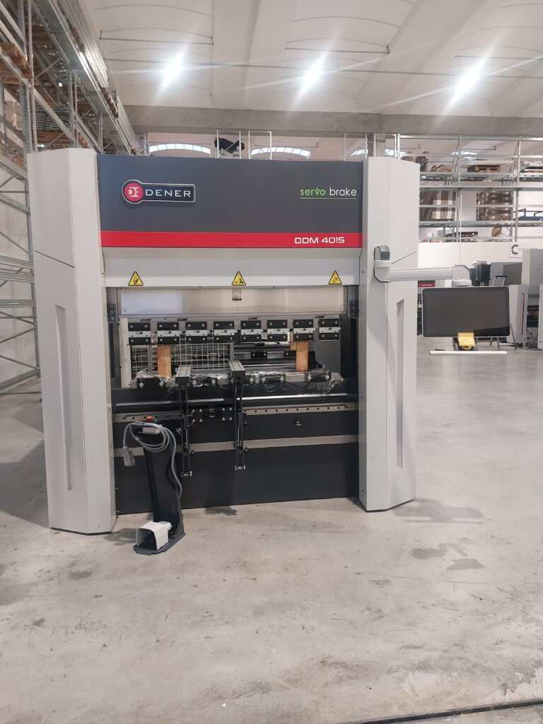 Pressa Piegatrice Elettrica Dener DD -M 4015 – 1550×40 ton