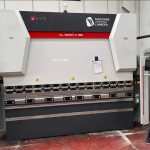 Pressa Piegatrice idraulica XL 3000×135 Ton CNC Esa 875 Nr.6 Assi Controllati: Y1-Y2-X-R-Z1-Z2