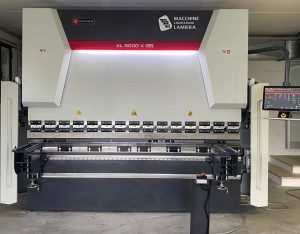 Pressa Piegatrice idraulica XL 3000×135 Ton CNC Esa 875 Nr.6 Assi Controllati: Y1-Y2-X-R-Z1-Z2