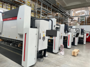 Pressa Piegetrice Nuova DENER XL 3020×135 Ton Esa 875 nr.6 Assi