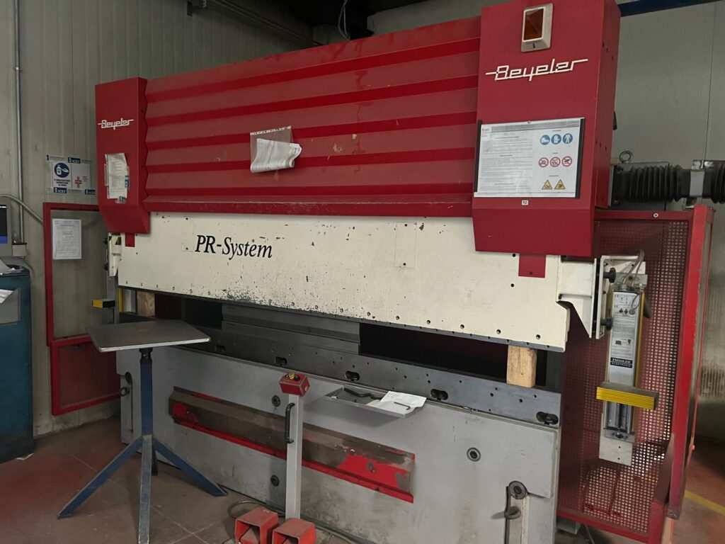 Pressa Piegatrice Idraulica Beyeler 3000×100 ton PR 6