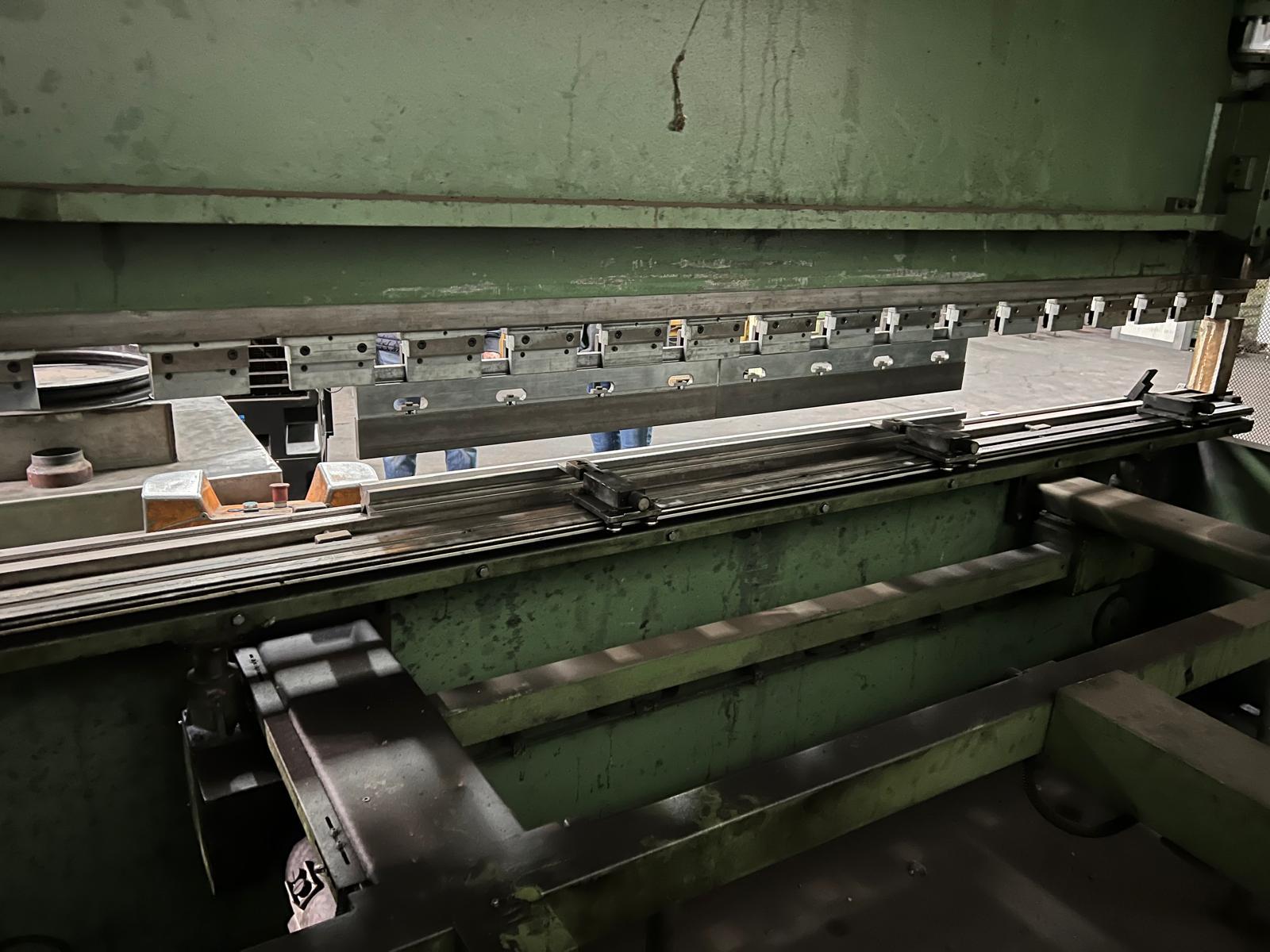 Pressa Piegatrice Idraulica Warcom Futura 4000×200 ton