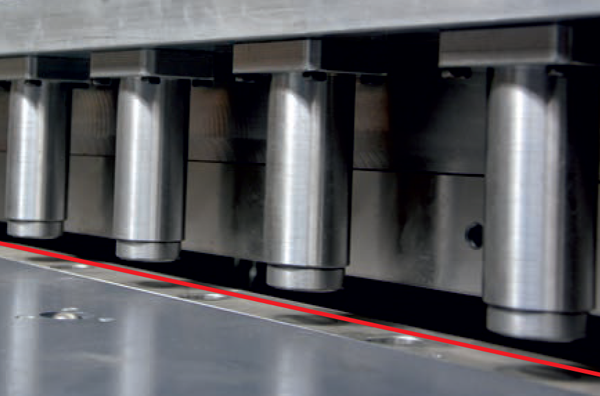 Linea di taglio laser